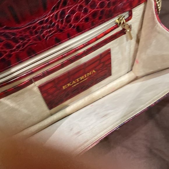 Ekaterina New York envelope purse - Picture 7 of 15